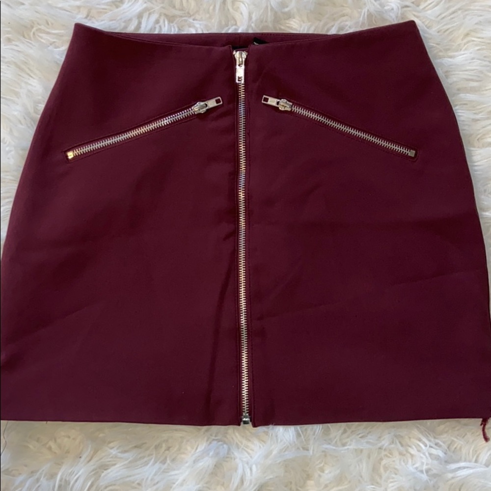 burgundy mini skirt from forever 21